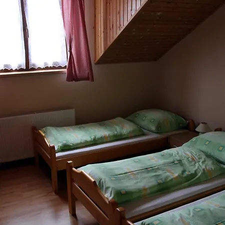 Guest house Rekreacny Dom Pod Dedovou