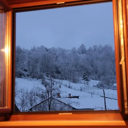 Rekreacny Dom Pod Dedovou Pensjonat